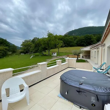 Au Mas Du Bec Pointu Entre Diois Et Provence Villa *